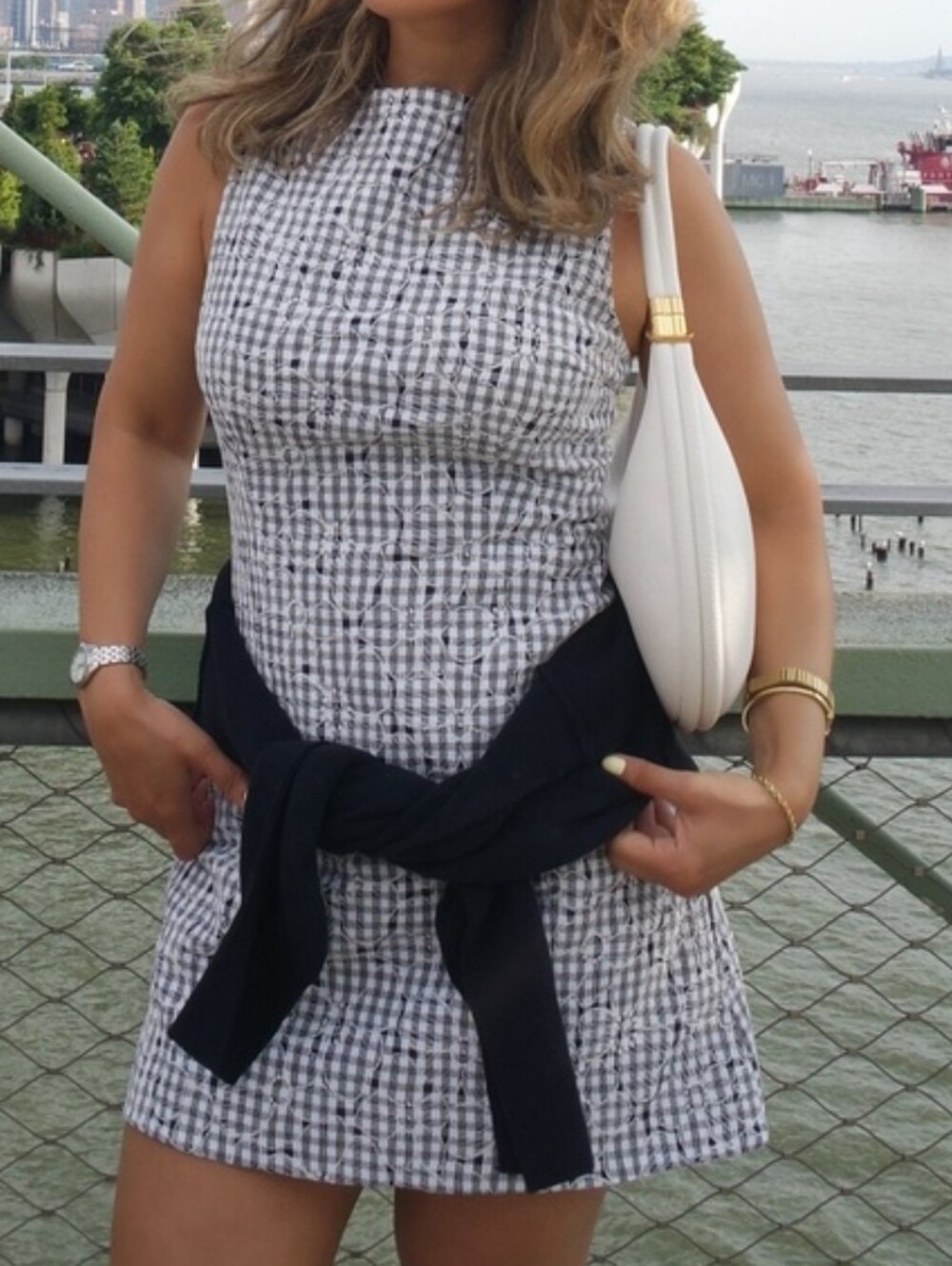 Black and white houndstooth mini